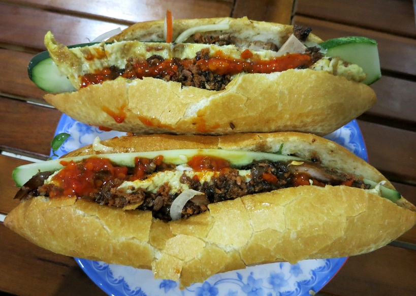 BanhMiMmeKhanh_VietnameseSandwich_AuthenticFoodQuest